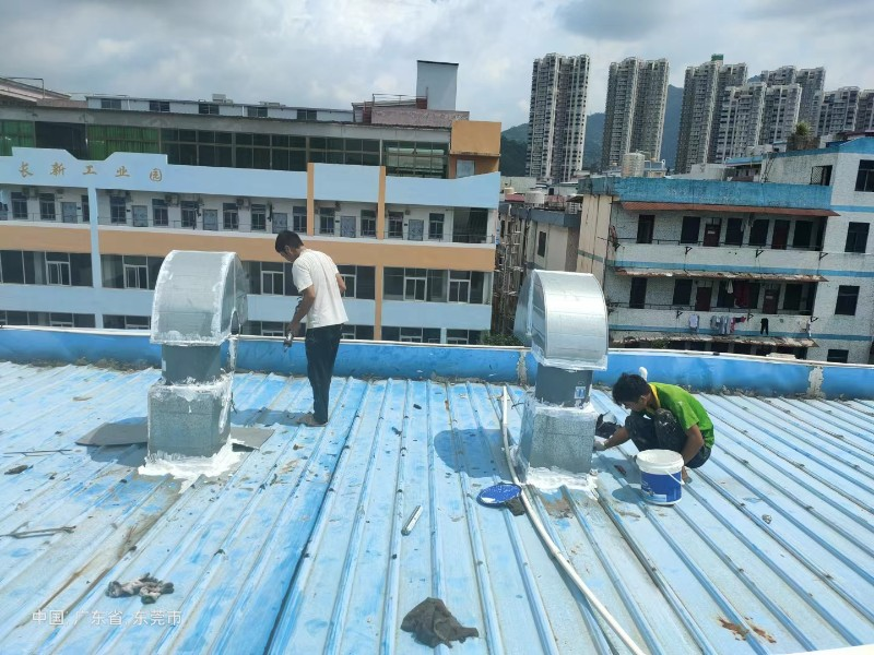 西峡钢结构屋面涂料维修方法